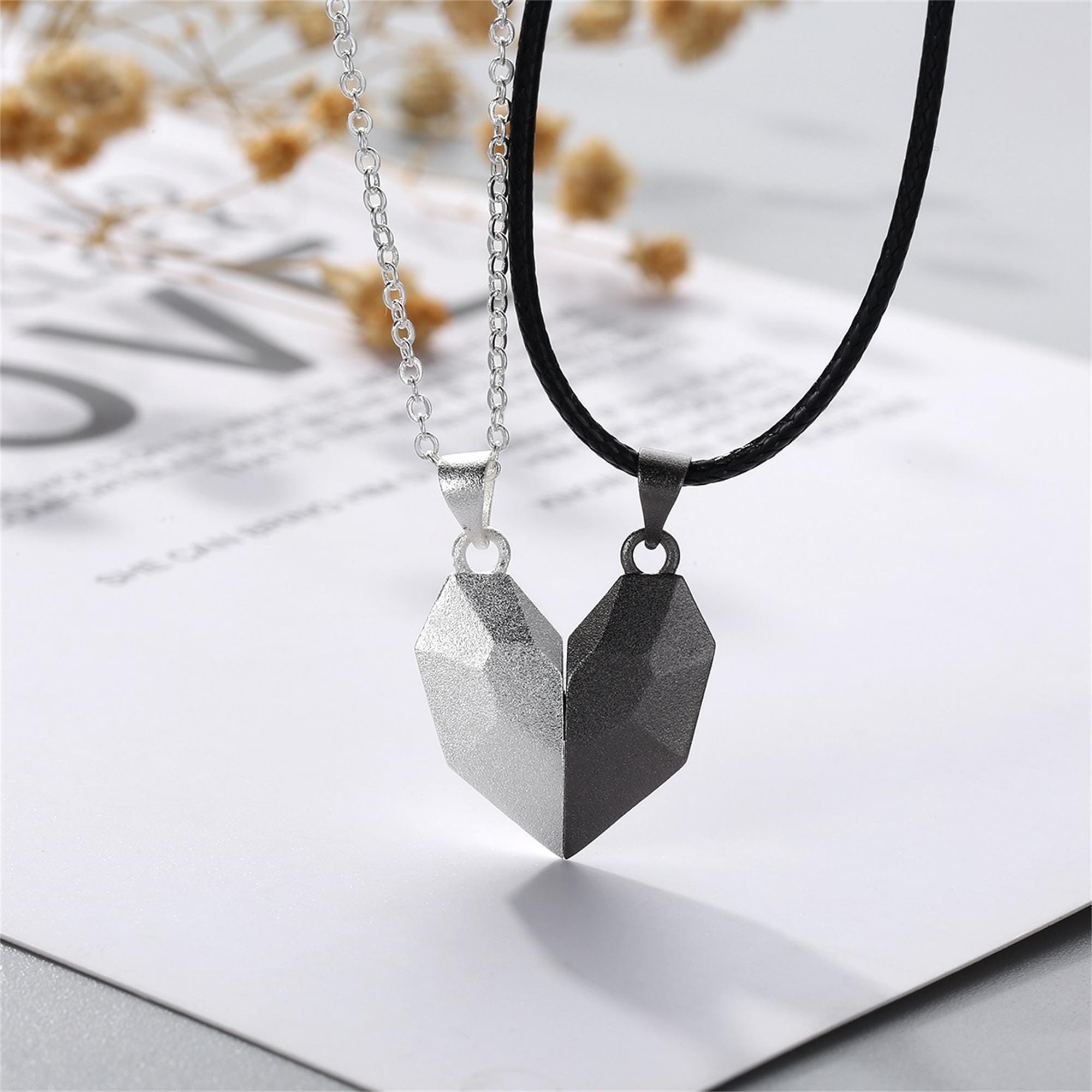 Custom couple magnetic heart n - Magnetic Couple Matching Necklaces recension och pris